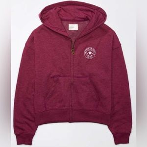 NWT American Eagle Outfitters Classic Zip-Up Graphic Hoodie